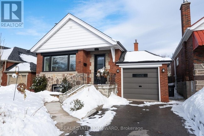 Photo - 27 Ferncroft Dr