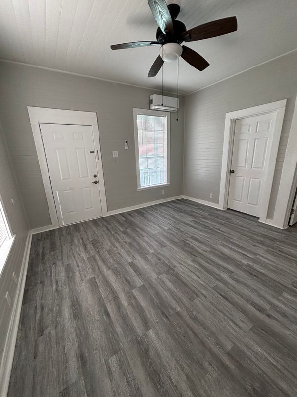 Photo - 4125 Avenue M