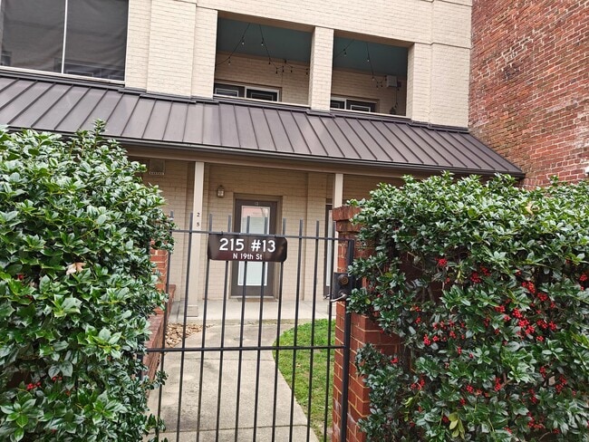 Photo - Large 2 bedroom one level condo on first f... Unit 13