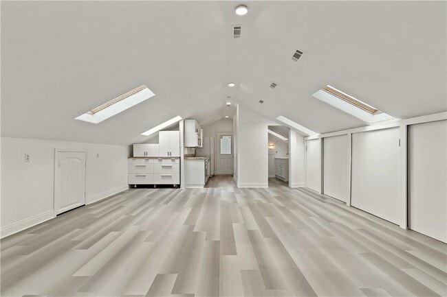 Building Photo - 7700 N Lamar Blvd Rental