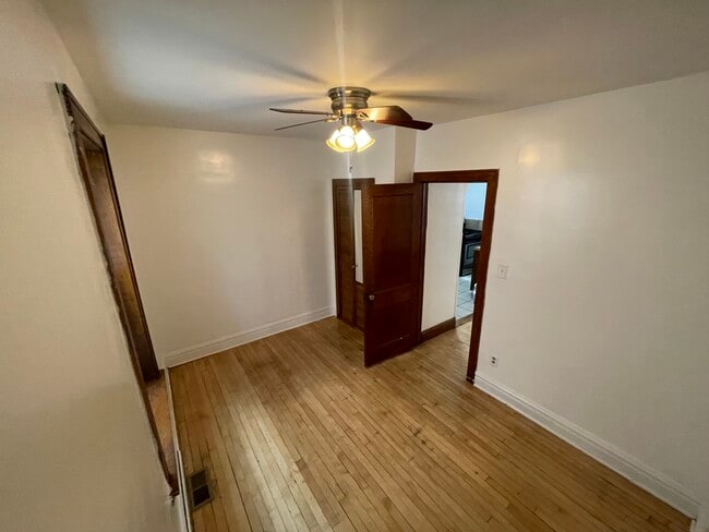 Photo - 4829 S Tripp Ave Unit 1R