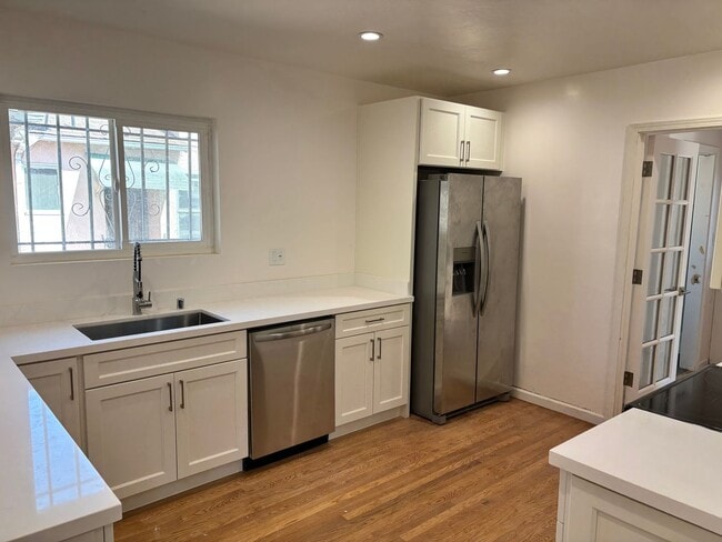 Photo - Spacious 3BR, 2Bath House Oakland | $35=00 | Newly Remodeled | Se Habla Español
