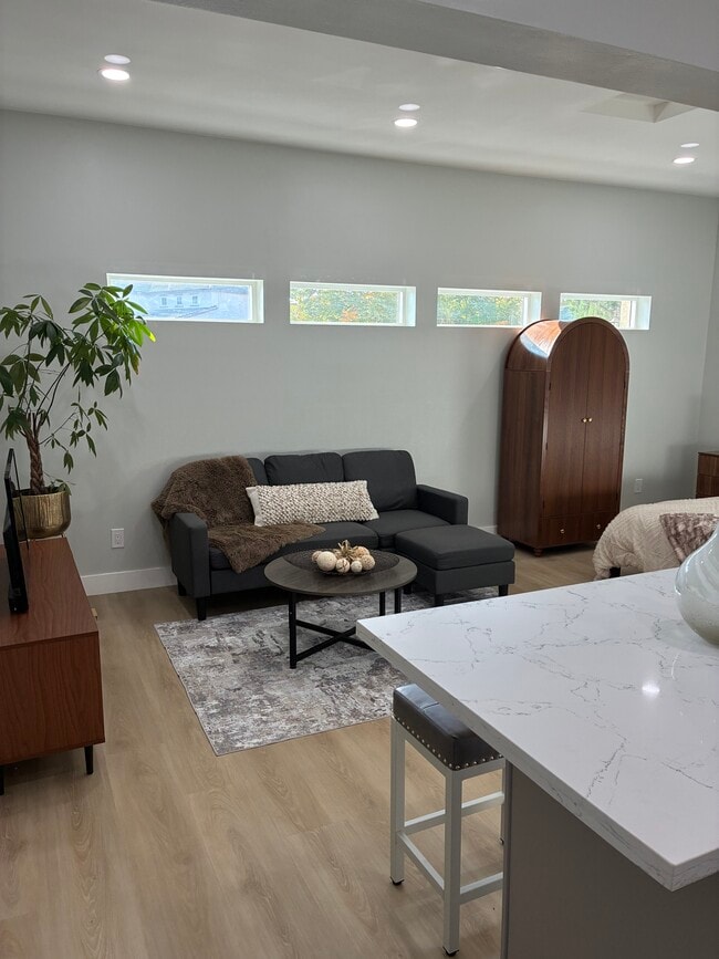 Building Photo - 29014 Misty Point Ln Unit Studio
