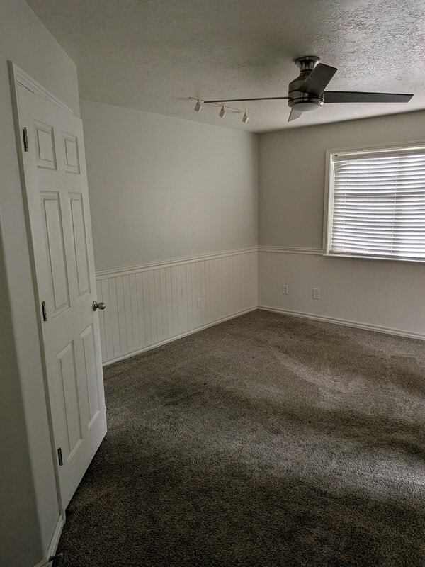 Photo - 1255 W 1520 N