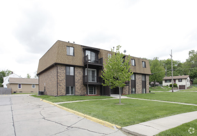 Apple Valley Apartments - Apple Valley Apartments