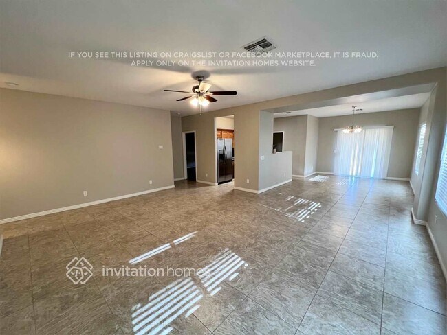 Photo - 655 E Renegade Pl