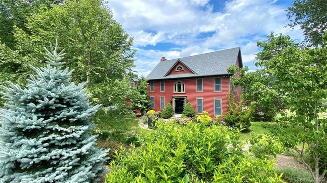 Building Photo - 7 Silo Ln