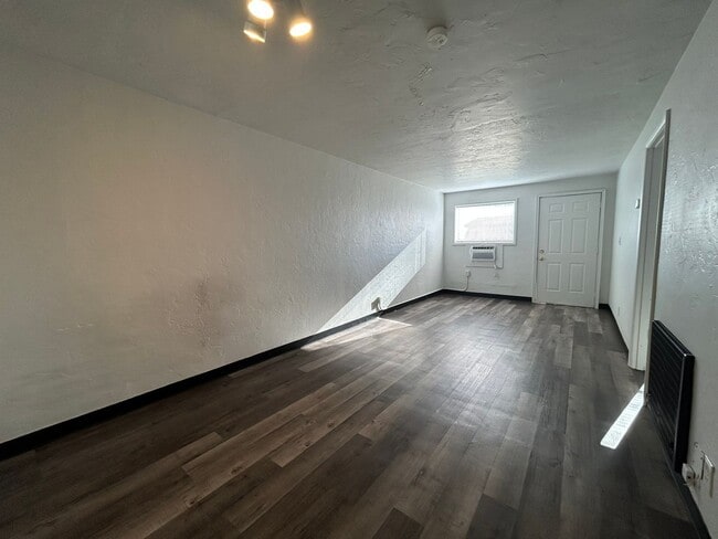 Photo - 928ru Unit 928ru - C