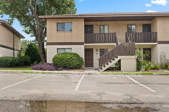 Building Photo - 2186 Bees Ferry Rd Unit E Rental