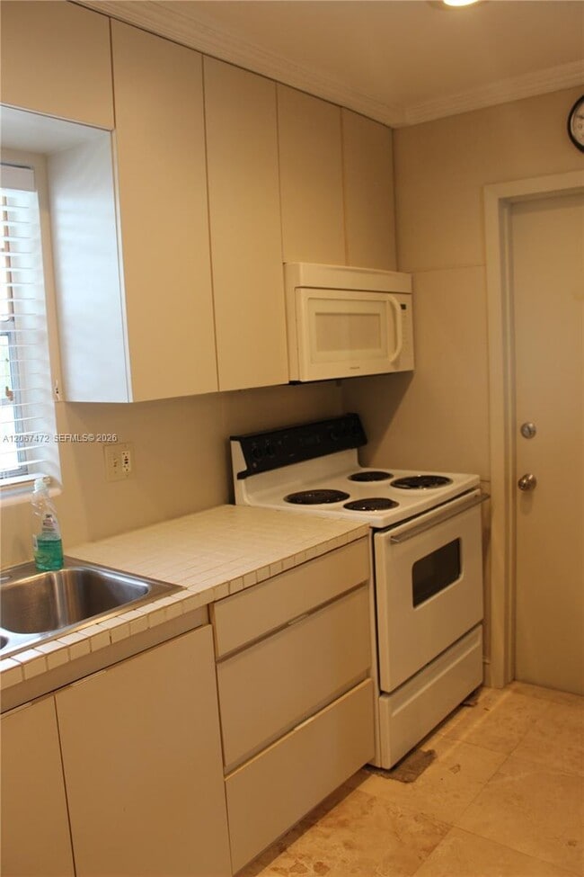Photo - 7550 SW 82nd St Unit F204