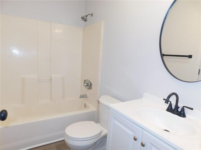 Photo - 94 Rock Garden Pl