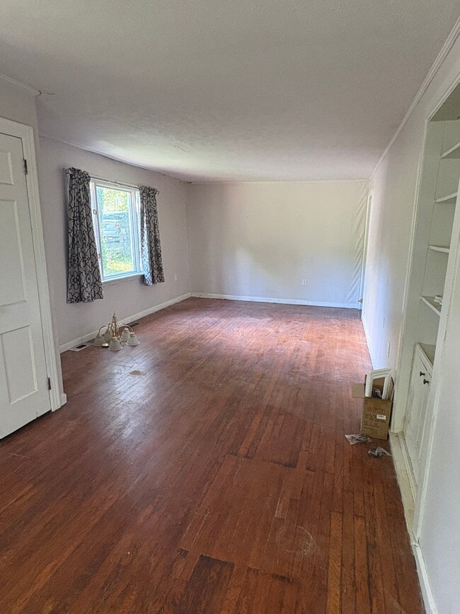 Photo - 117 Old Lair Rd