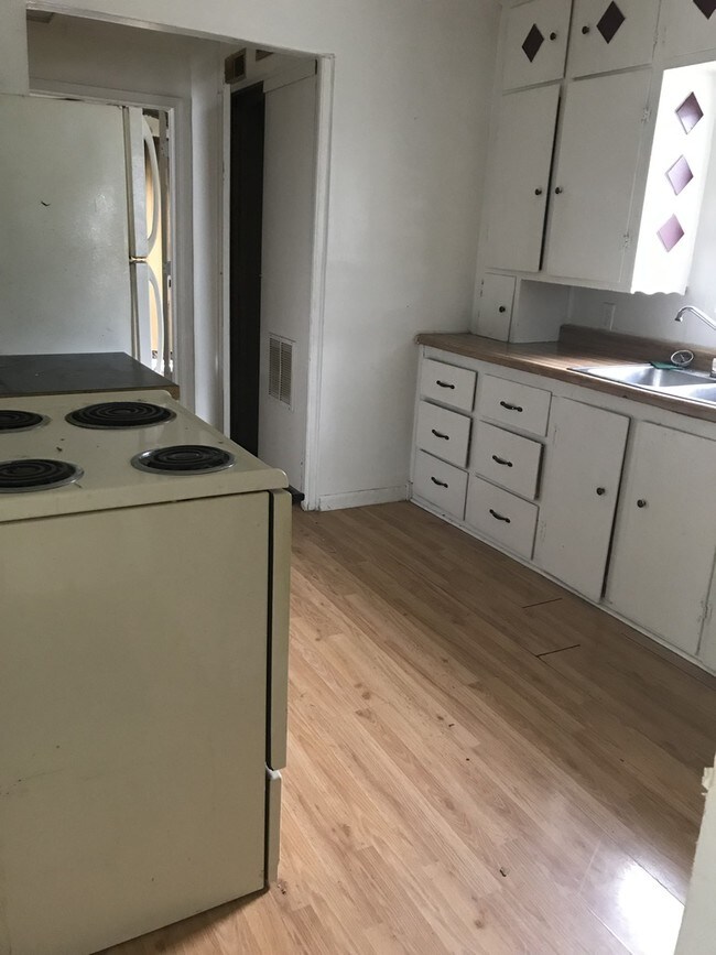 Photo - 2126 Early St