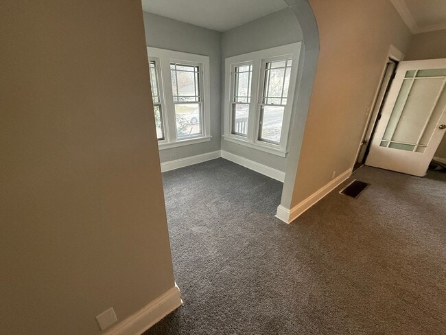 Photo - 95 Ellenwood Ave