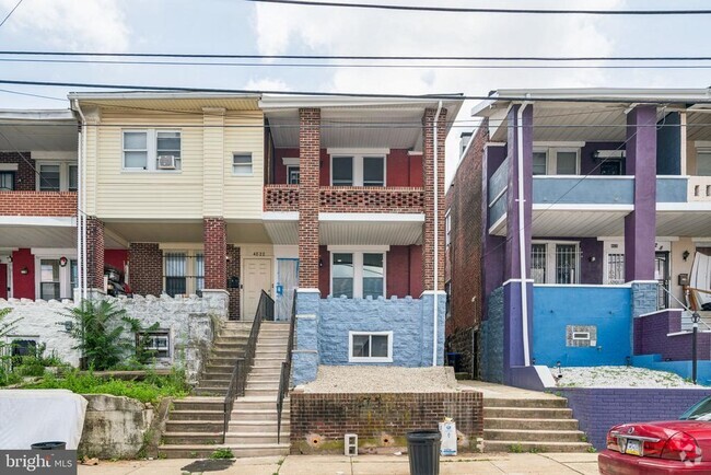 Building Photo - 4824 Sansom St Rental