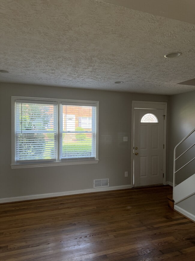 Photo - 3841 26th Ave