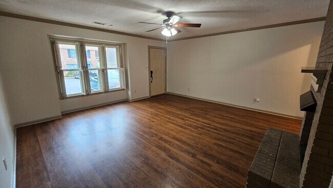 91 Edgemont Ave Unit 4