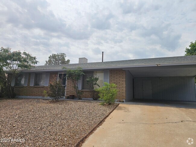 Building Photo - 1064 E Acacia Dr Rental