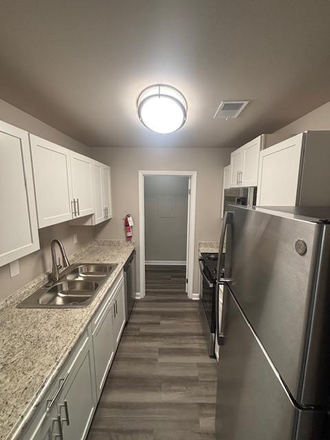 2 dormitorios, cocina, electrodomésticos de acero inoxidable renovados - Whispering Pines