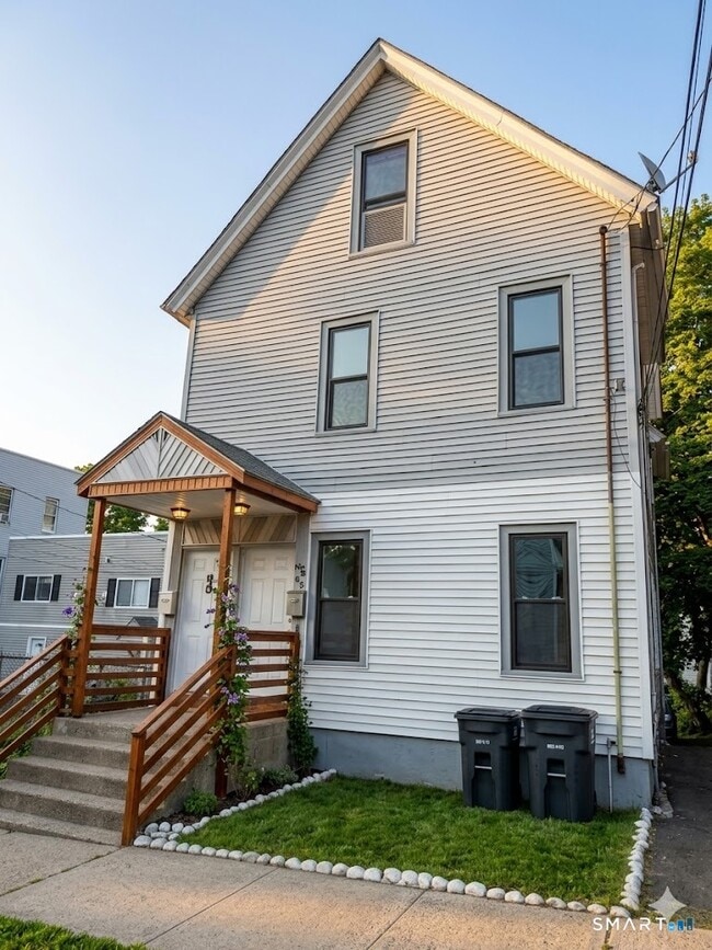 Building Photo - 43 Farren Ave Unit 1