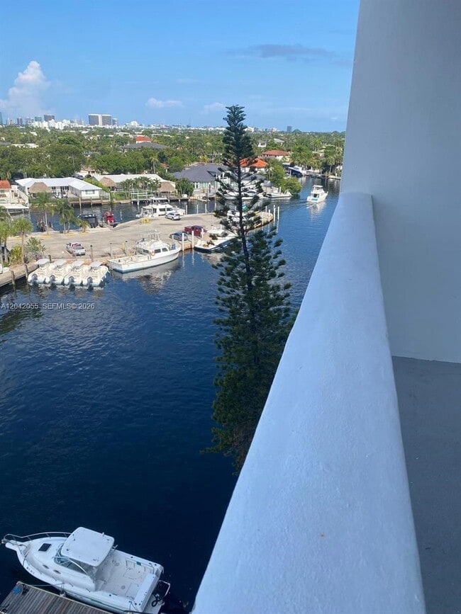 Building Photo - 13155 Ixora Ct Unit 810