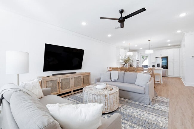 Photo - 38 Blue Eden Lp Unit SI ID1514900P