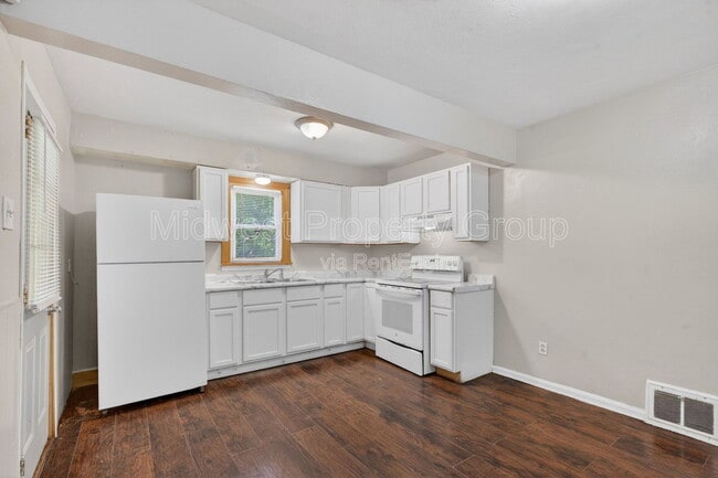 Photo - 224 S Harvey Ave