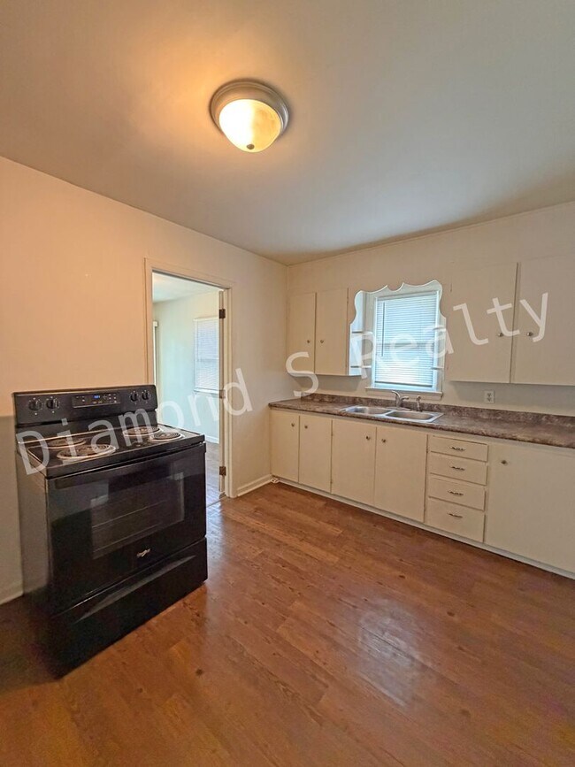 Photo - 3102/3104 N Howard Ave Unit 3104 N Howard Ave