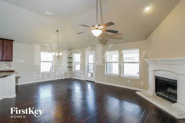 Photo - 1009 Lavender Dr