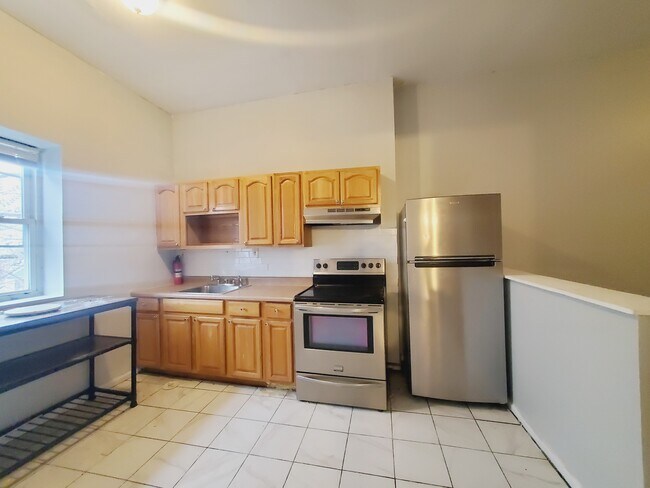 Photo - 366 Forrest St