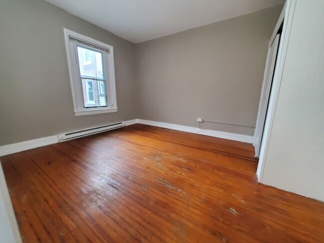 Photo - 209 N Eighth St Unit Apt 2