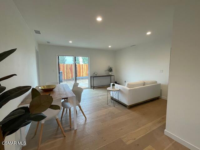 1157 Hudspeth Ave