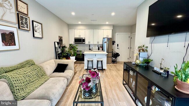 Photo - 1016 17th Pl NE Unit 301