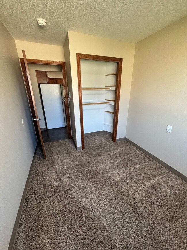 Photo - Fairview Apartments Unit F04