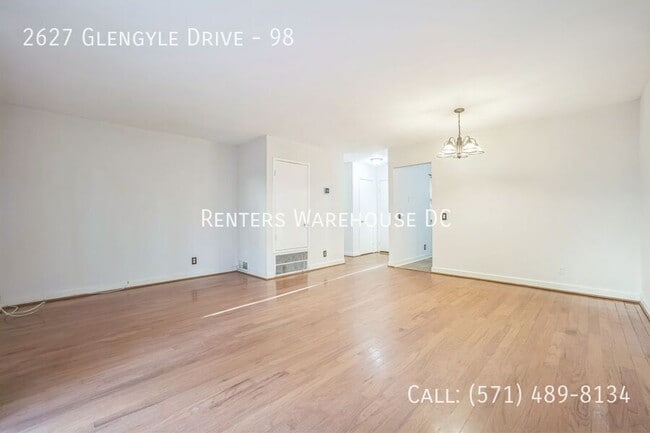 Photo - 2627 Glengyle Dr