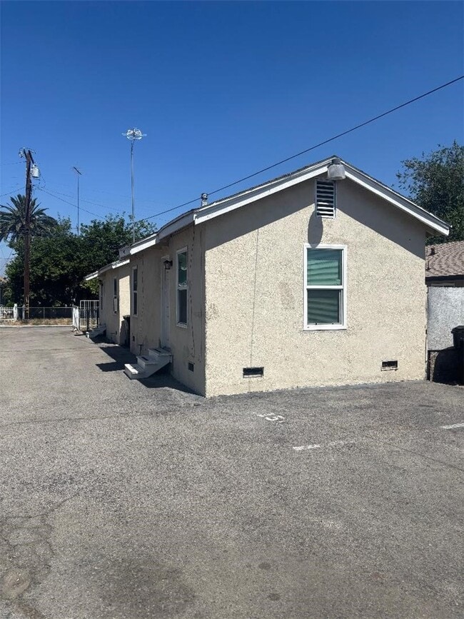 130 S Giovanola Ave