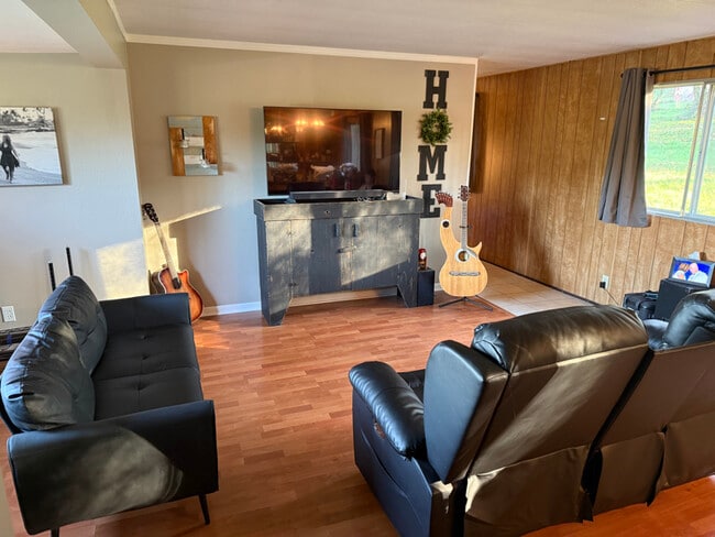 Photo - 2804 NW 199th St