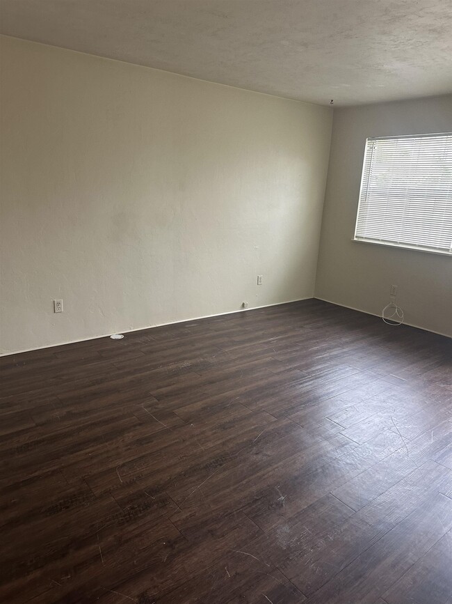 Photo - 2651 Chateau Ln