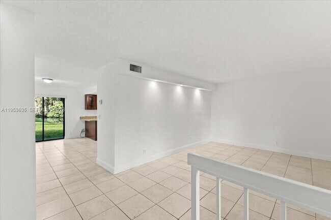 Photo - 181 Wimbledon Lakes Dr