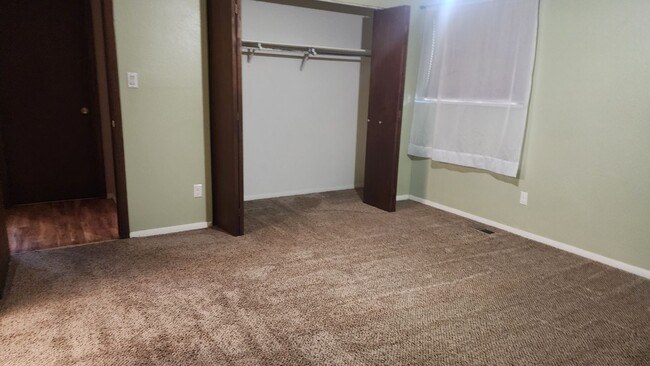 Photo - 2850-27 1/2 27 1/2 Rd