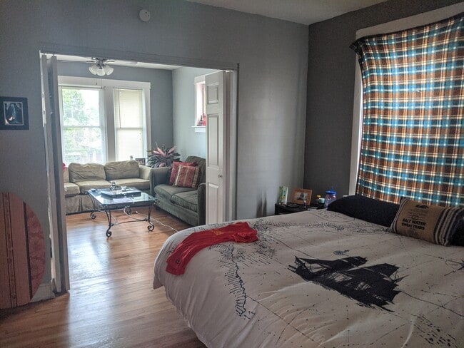 Photo - 5225 Bancroft Ave Unit 2W