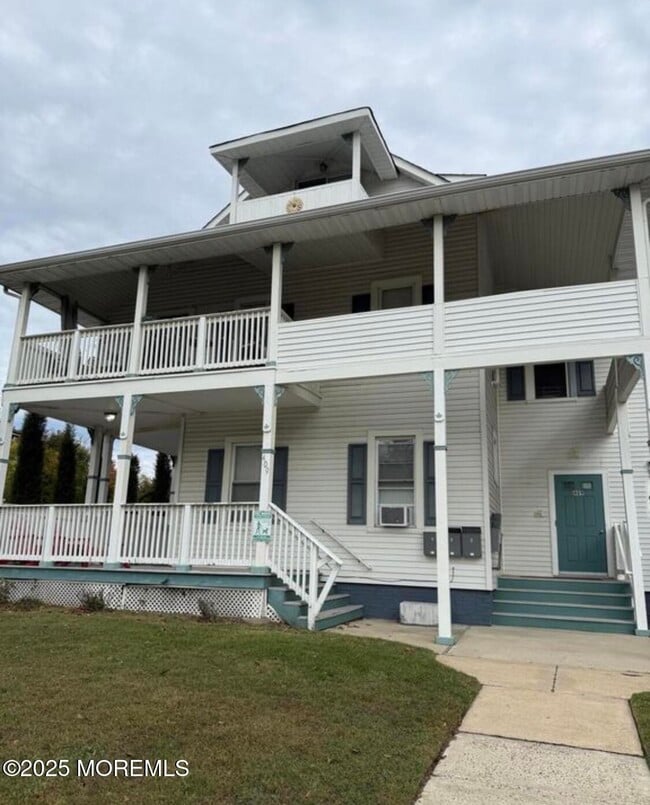 Photo - 409 Sixth Ave Unidad 2B