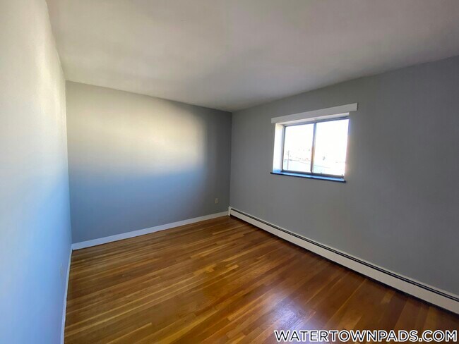 Photo - 14 Riverside St Unit 3