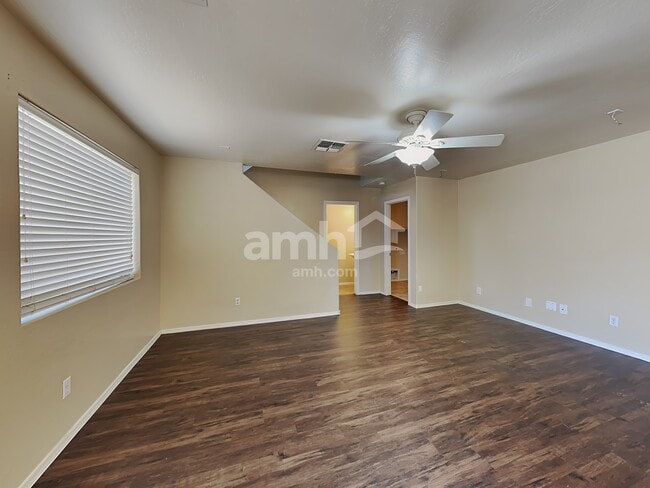 Photo - 1587 E Anastasia St