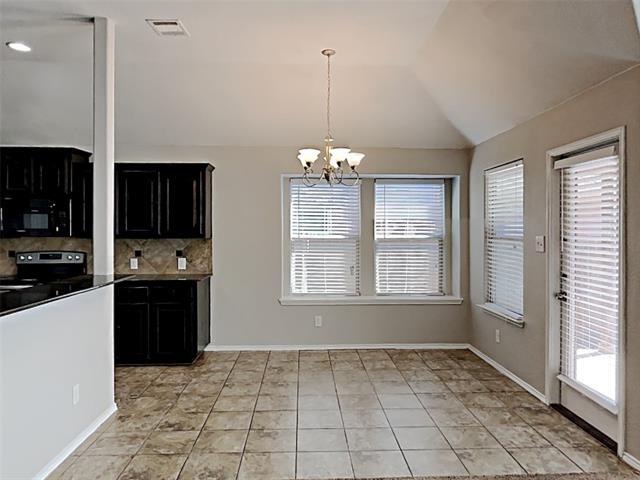 Photo - 632 Hutchins Dr