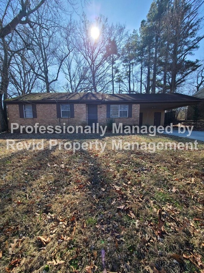 Photo - Large 3 bed 1.5 bath!