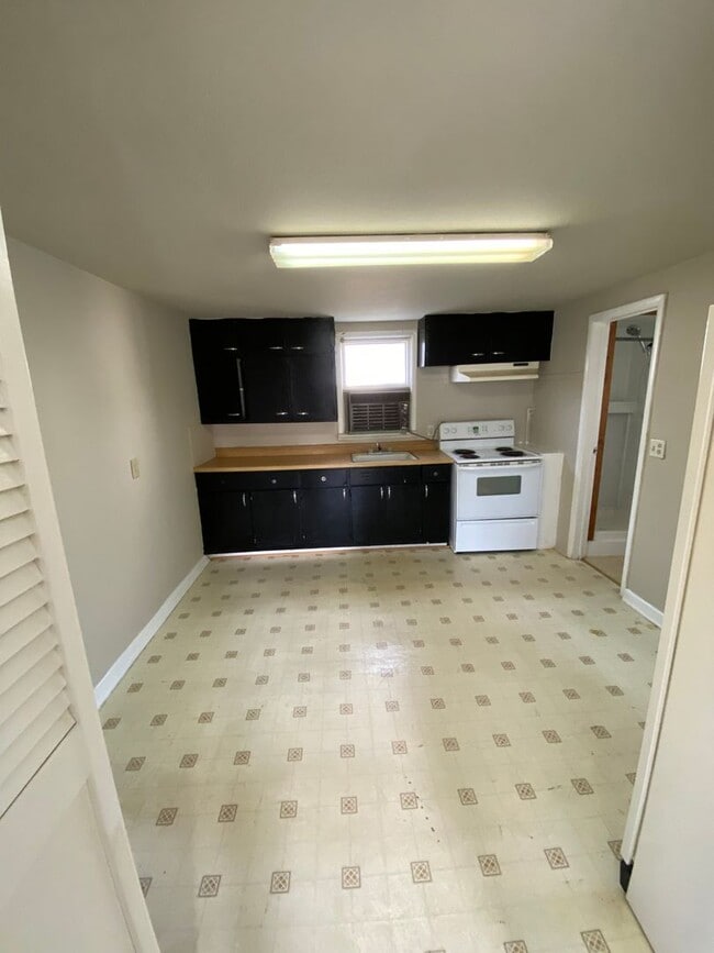 Photo - 405 W Pearl St