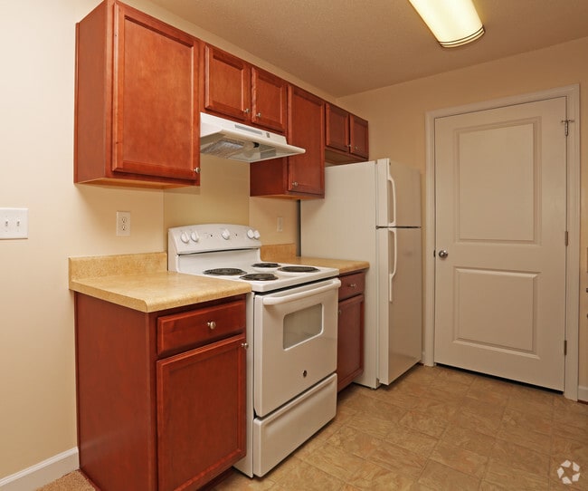 Waterford Pointe