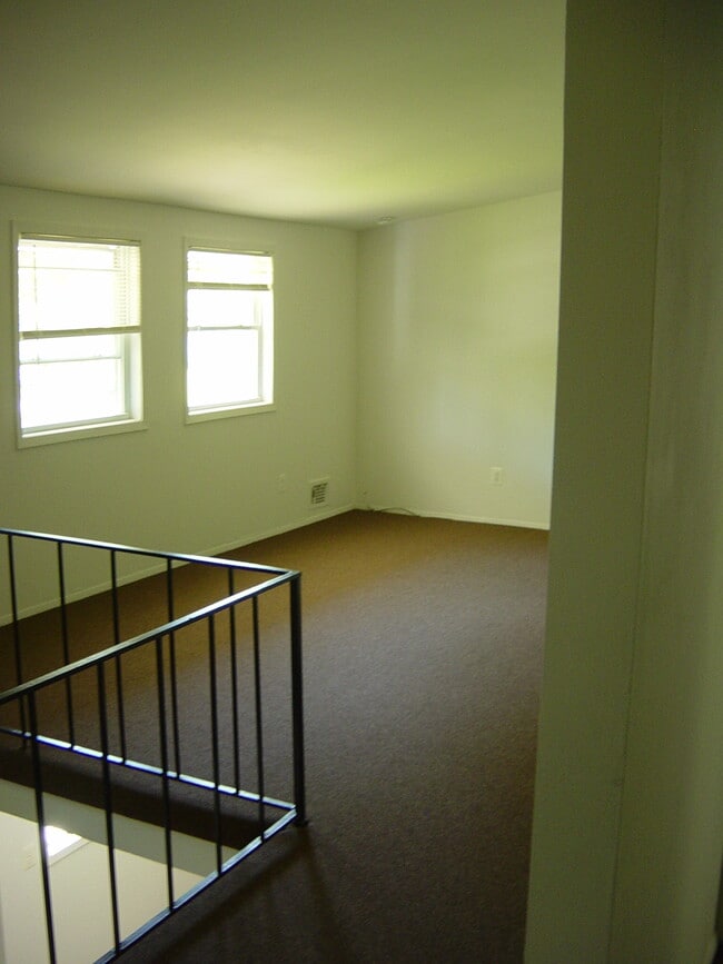 15 Arrowhead Ln