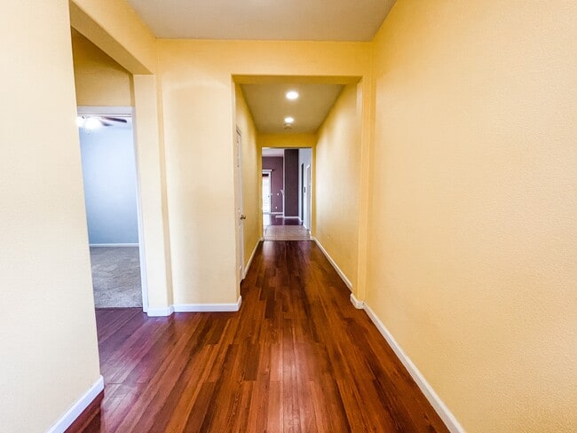 Photo - 1837 Boardwalk Dr
